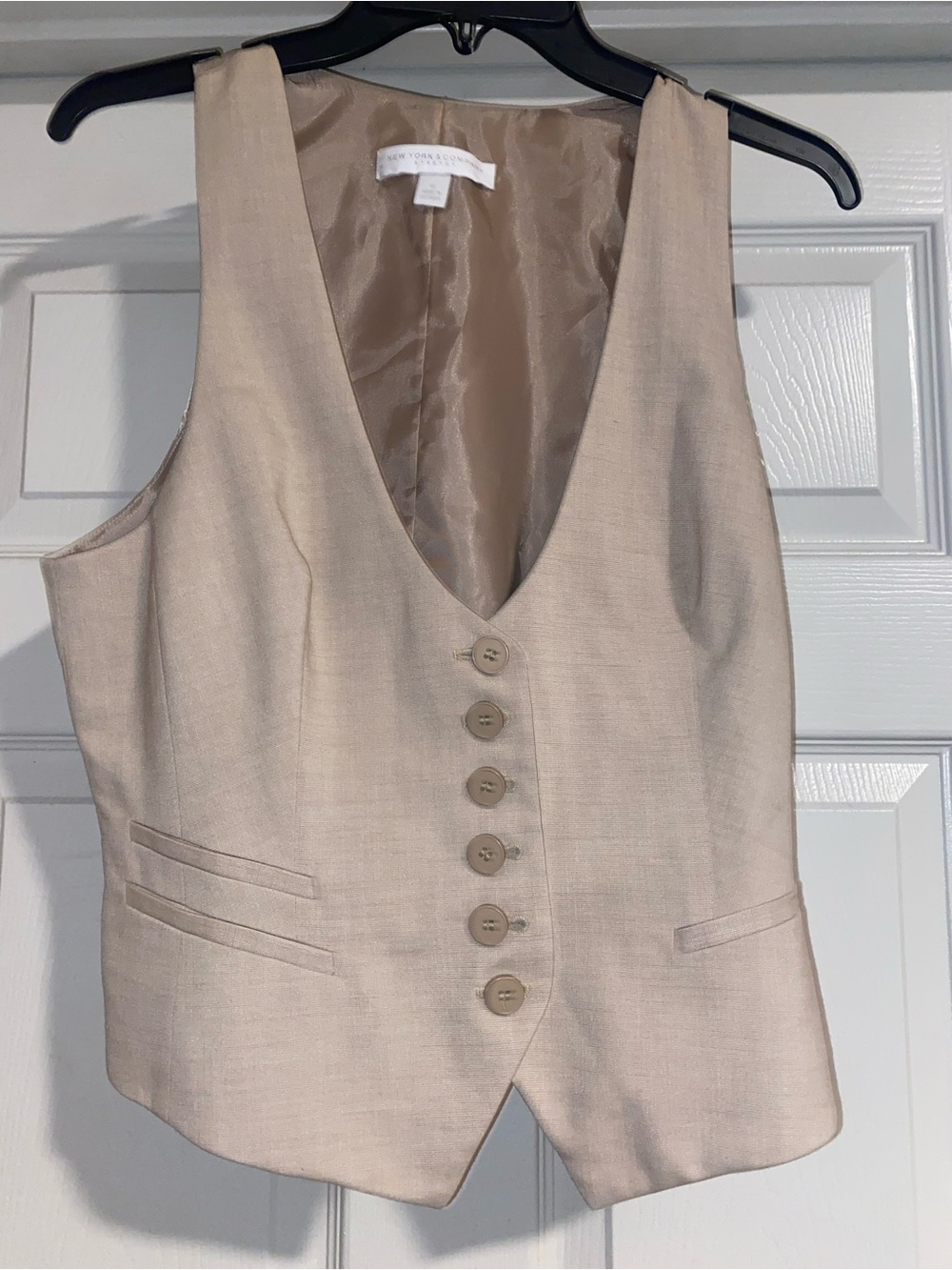 New York & Company Beige Women's Button Front Vest